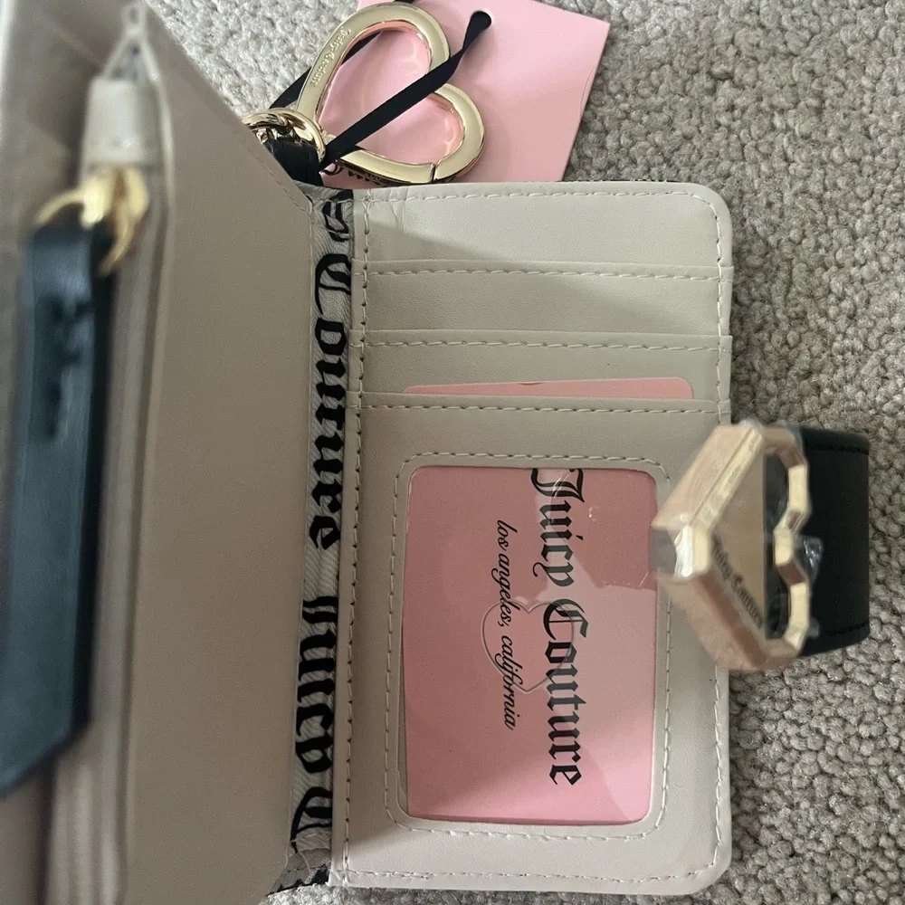 Juicy Couture Wallet - Picture 4 of 10